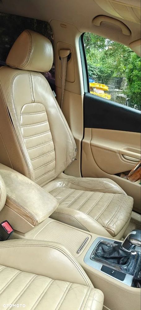 Volkswagen Passat - 20