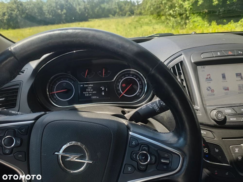 Opel Insignia - 24