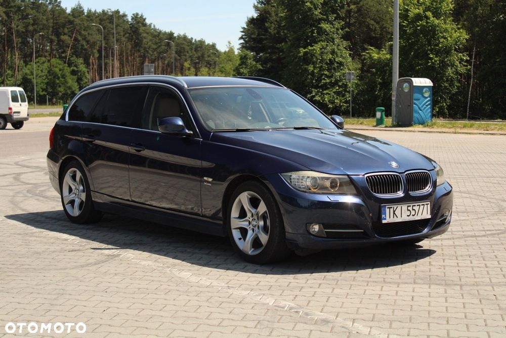 BMW Seria 3 325i xDrive Edition Exclusive - 12