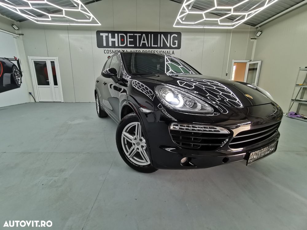 Porsche Cayenne - 12
