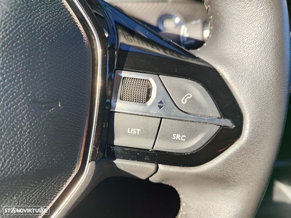 Peugeot e-208 50 kWh Active Pack - 14