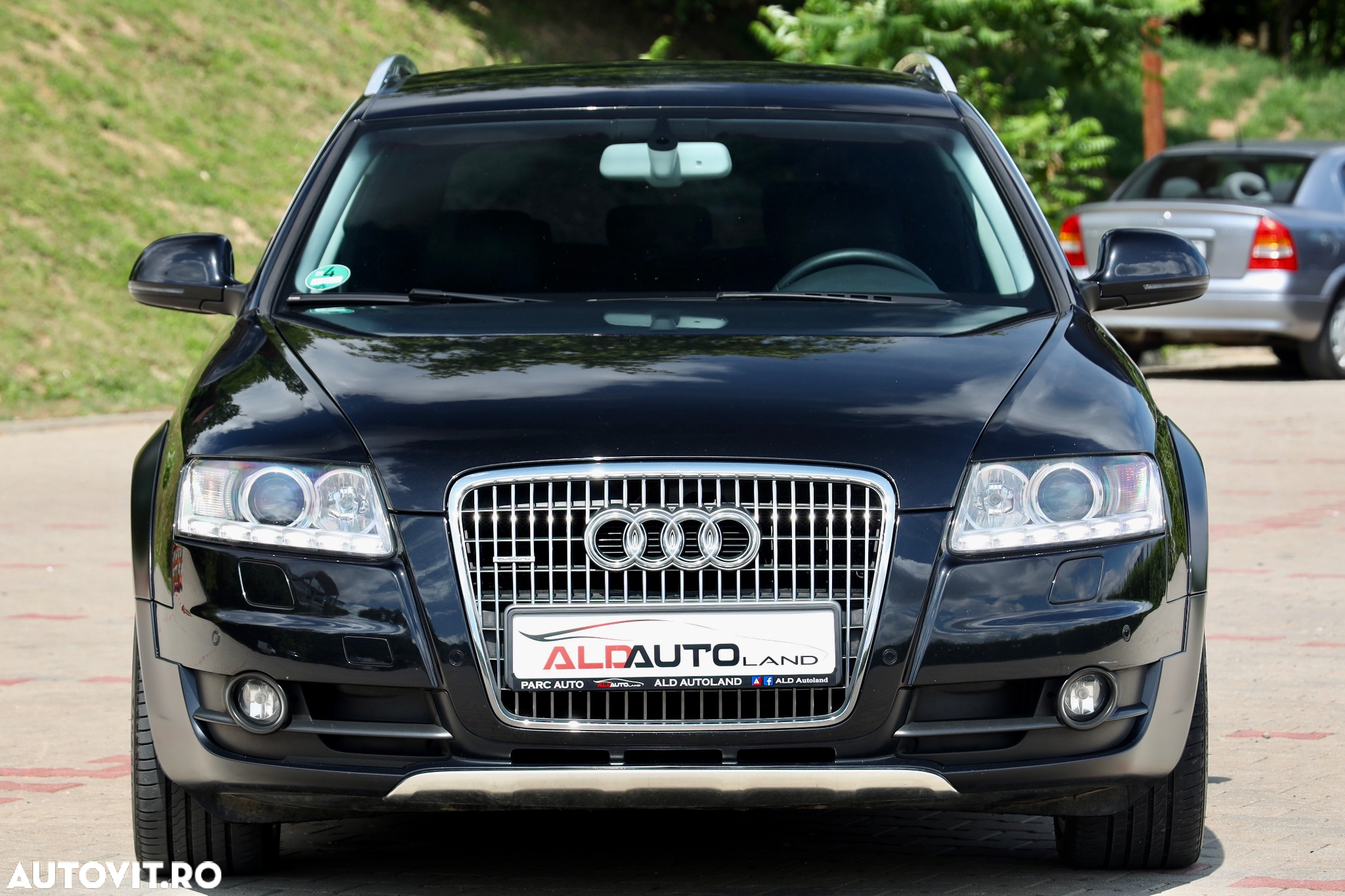 Audi A6 Allroad - 36