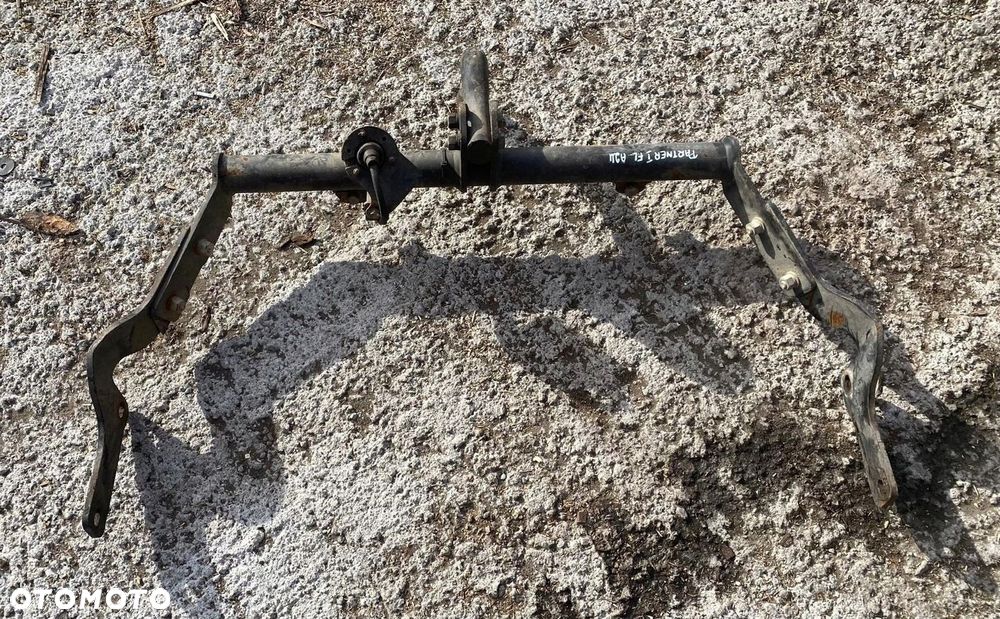 HAK HOLOWNICZY PEUGEOT PARTNER I - 1