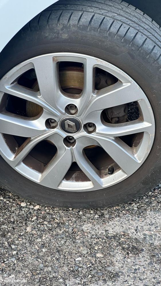 Renault Clio 0.9 TCe Limited Bi-Fuel - 19