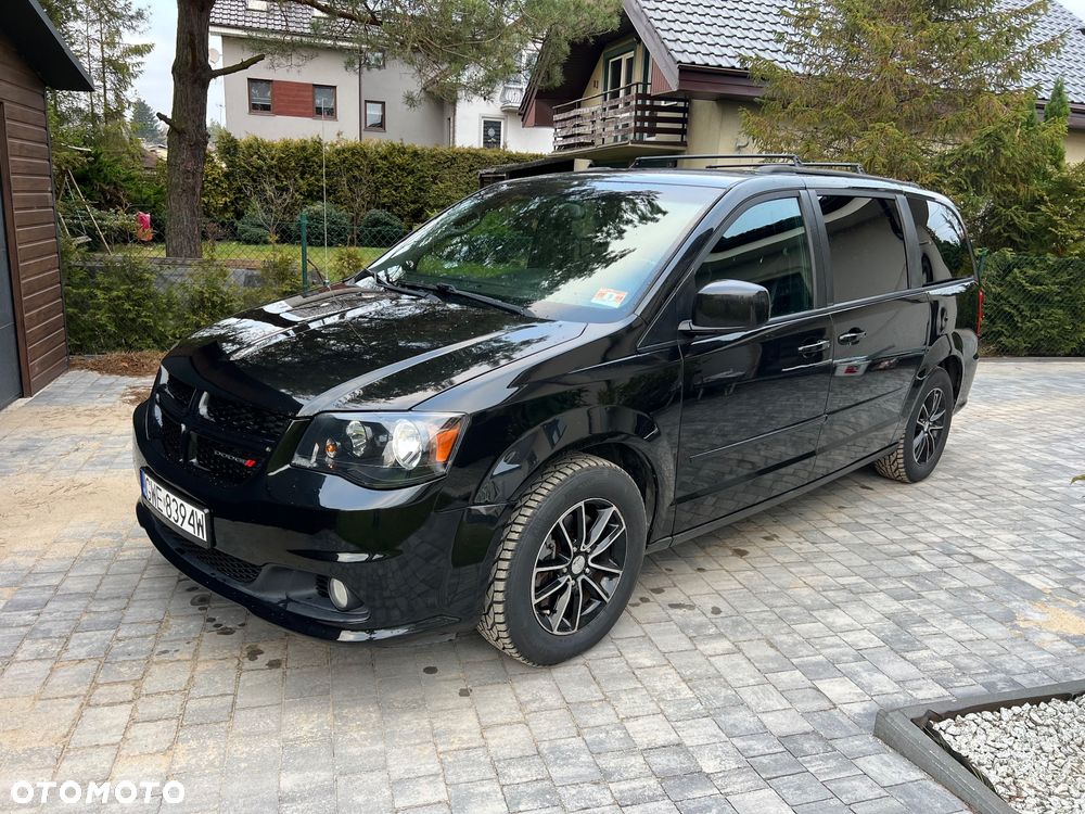 Dodge Grand Caravan 3.6 R/T - 1
