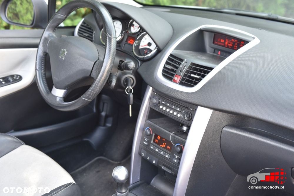 Peugeot 207 CC - 24