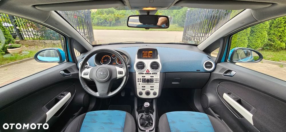 Opel Corsa 1.4 16V Satellite - 2