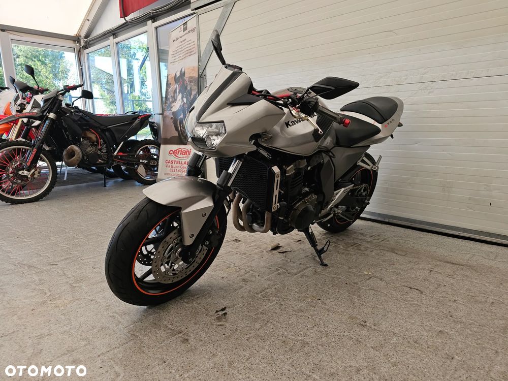 Kawasaki Z - 12