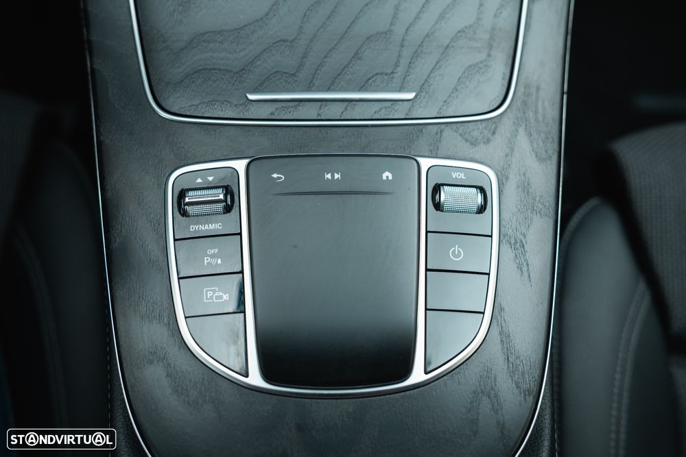 Mercedes-Benz E 300 de Avantgarde - 45