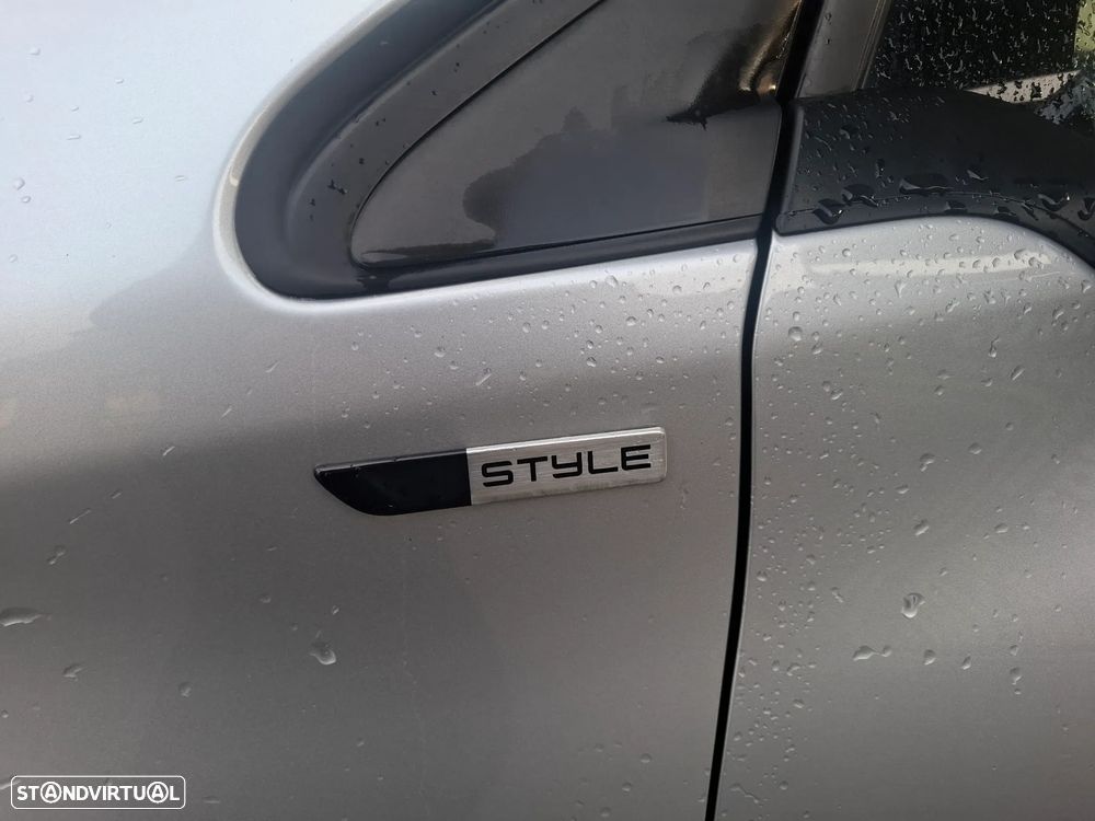 Peugeot 208 1.6 BlueHDi Style - 21