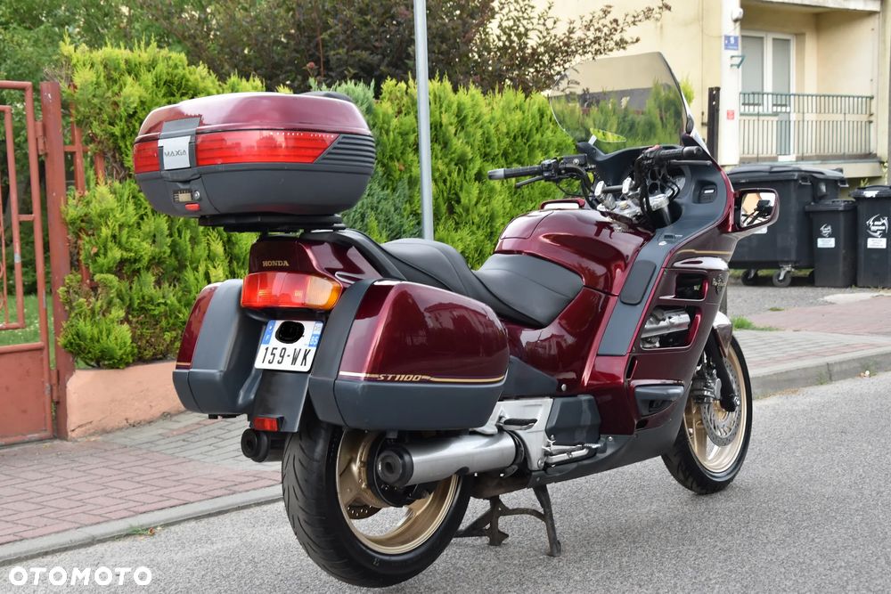 Honda ST - 6