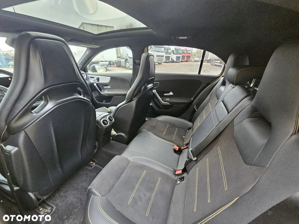 Mercedes-Benz Klasa A 45 S AMG 4-Matic 8G-DCT - 28
