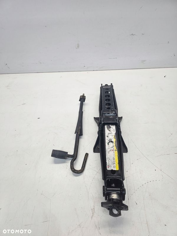 LEWAREK PODNOŚNIK WINDA AUDI A3 8V A1 8V0011031A - 1