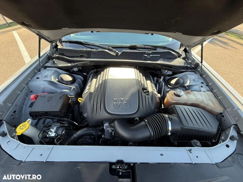 Dodge Challenger - 17