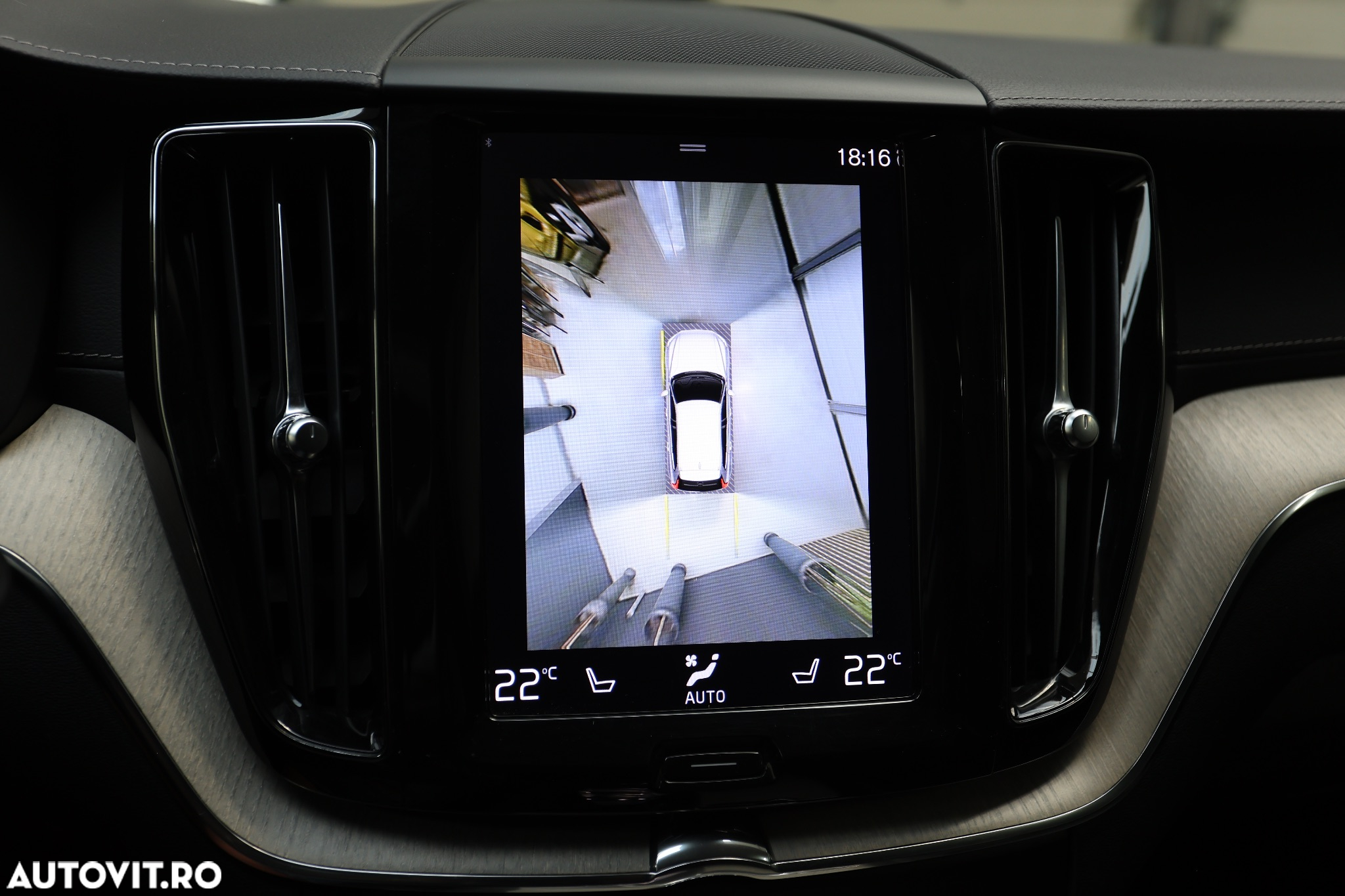 Volvo XC 60 Recharge T6 Twin Engine eAWD Inscription Expression - 35