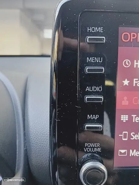 Toyota Yaris Cross 1.5 HDF Comfort Plus - 37