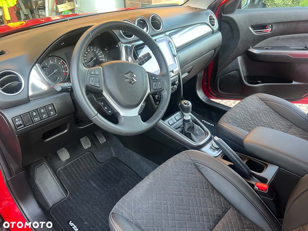 Suzuki Vitara 1.4 Boosterjet mHEV Elegance Sun 4WD - 7
