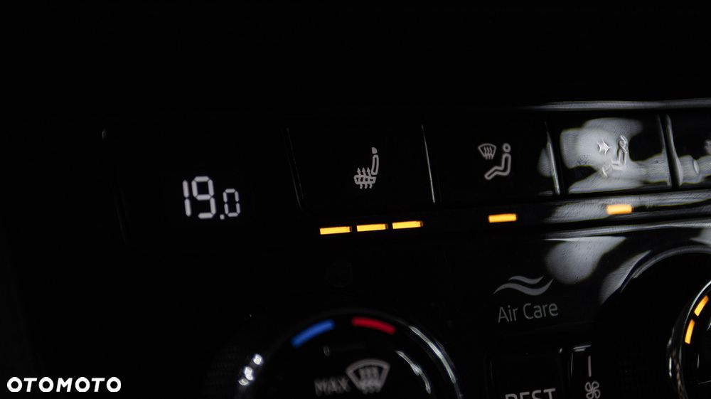 Skoda Superb 2.0 TDI SCR Ambition - 25