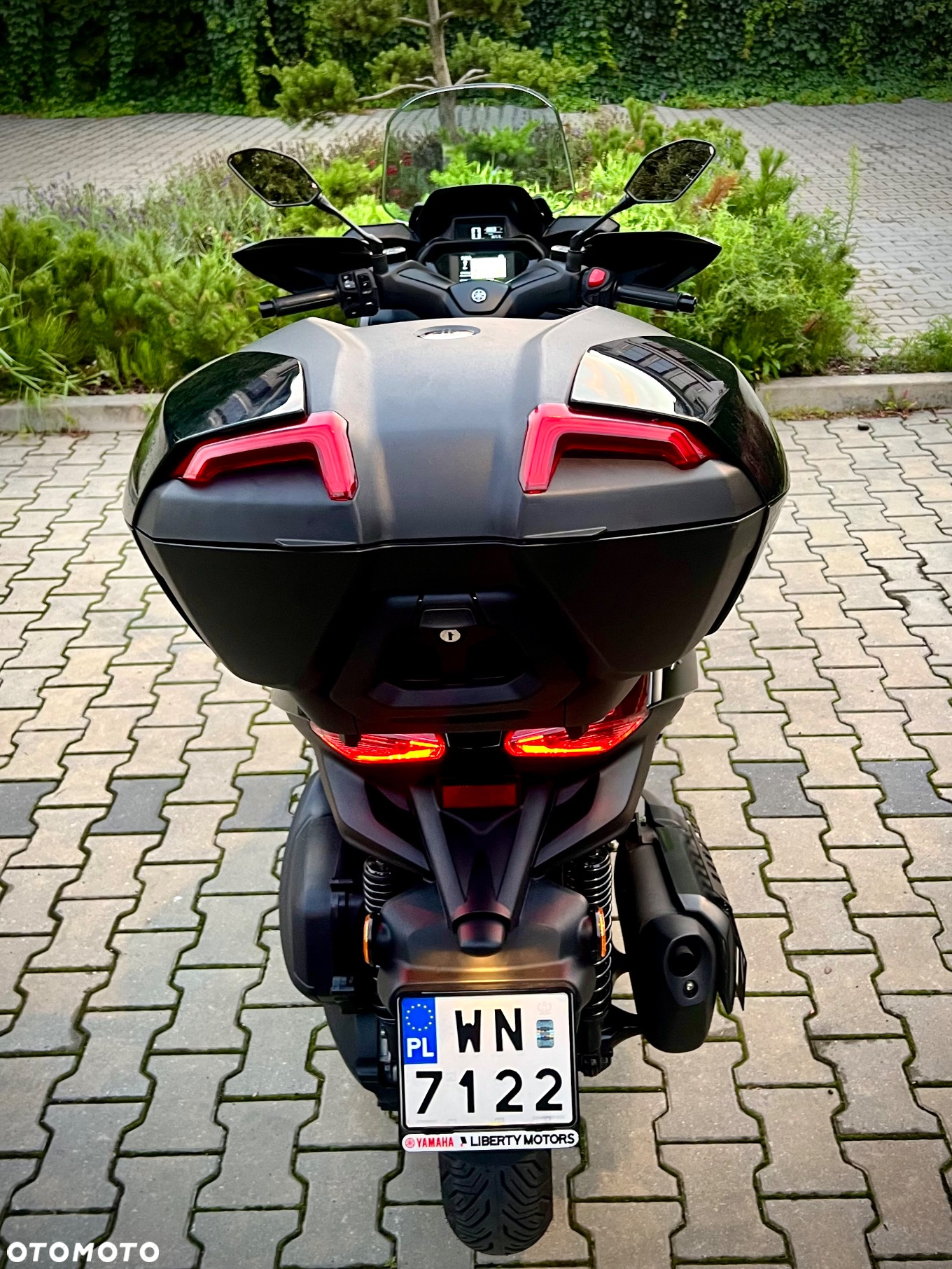 Yamaha X-max - 26