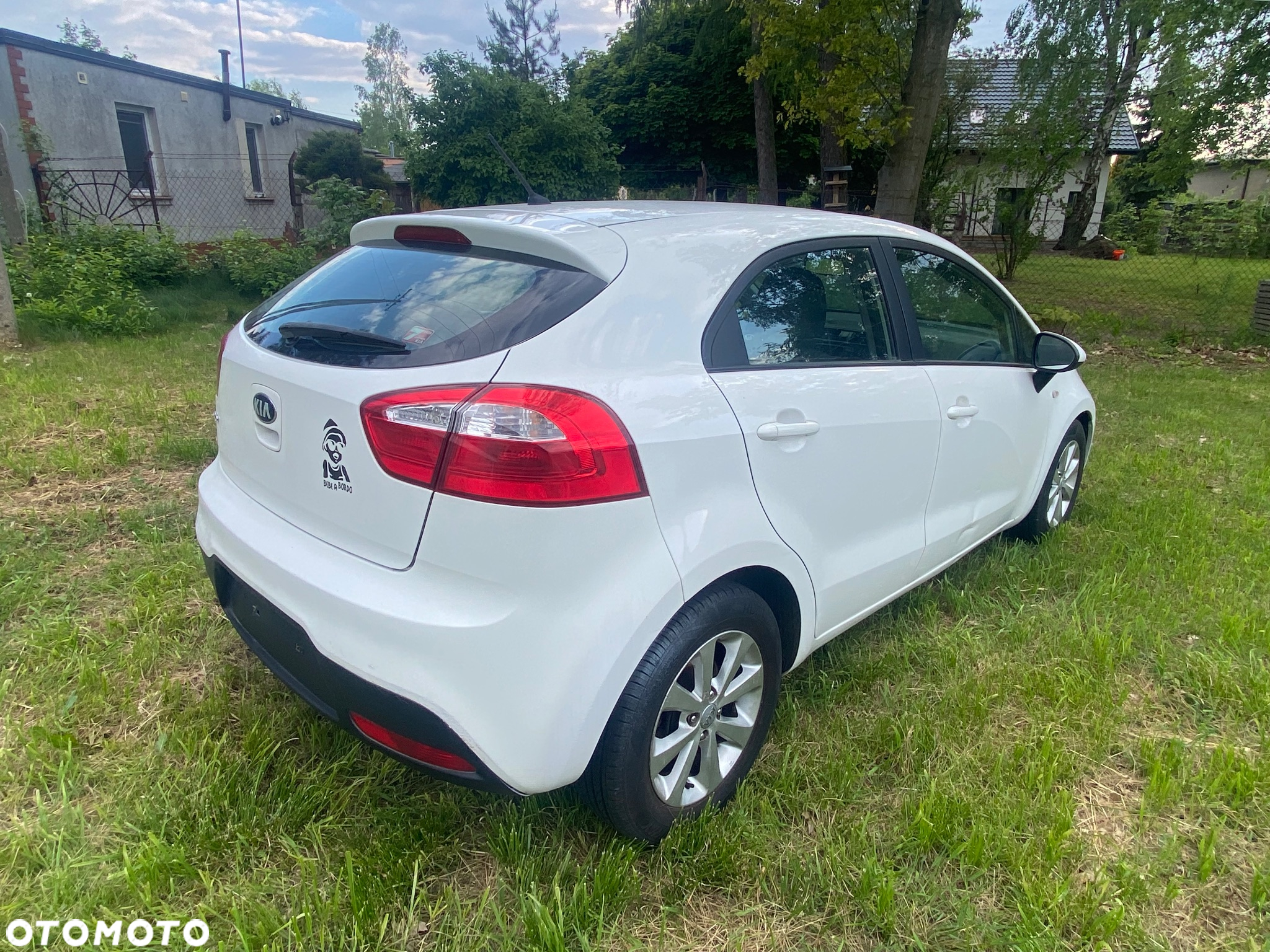 Kia Rio 1.2 Dream Team Edition - 4