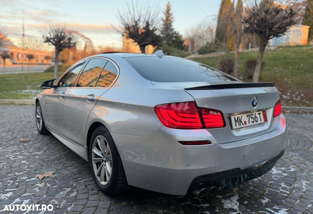BMW Seria 5 525d Sport-Aut. - 11