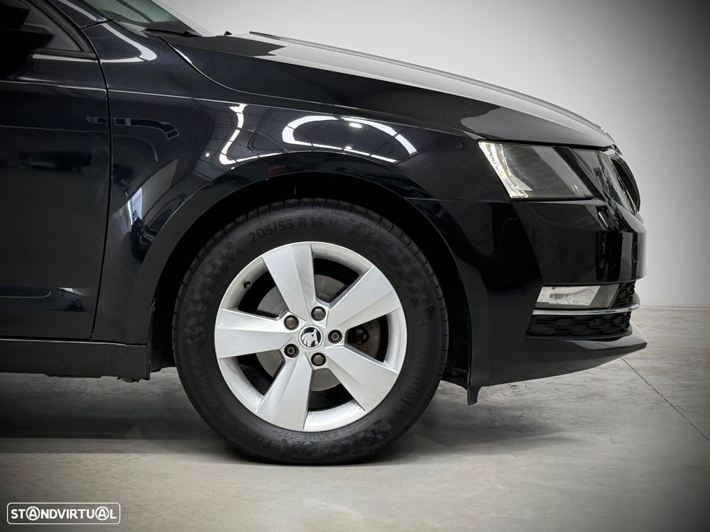 Skoda Octavia Break 1.6 TDi Ambition - 27