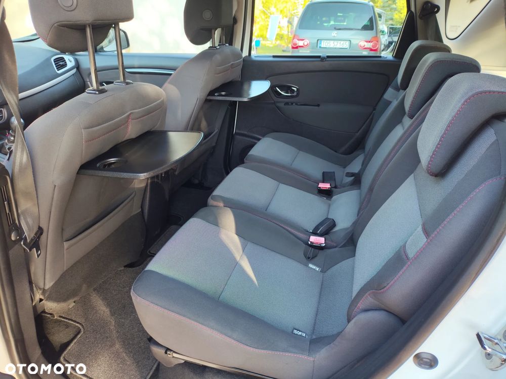 Renault Scenic - 25