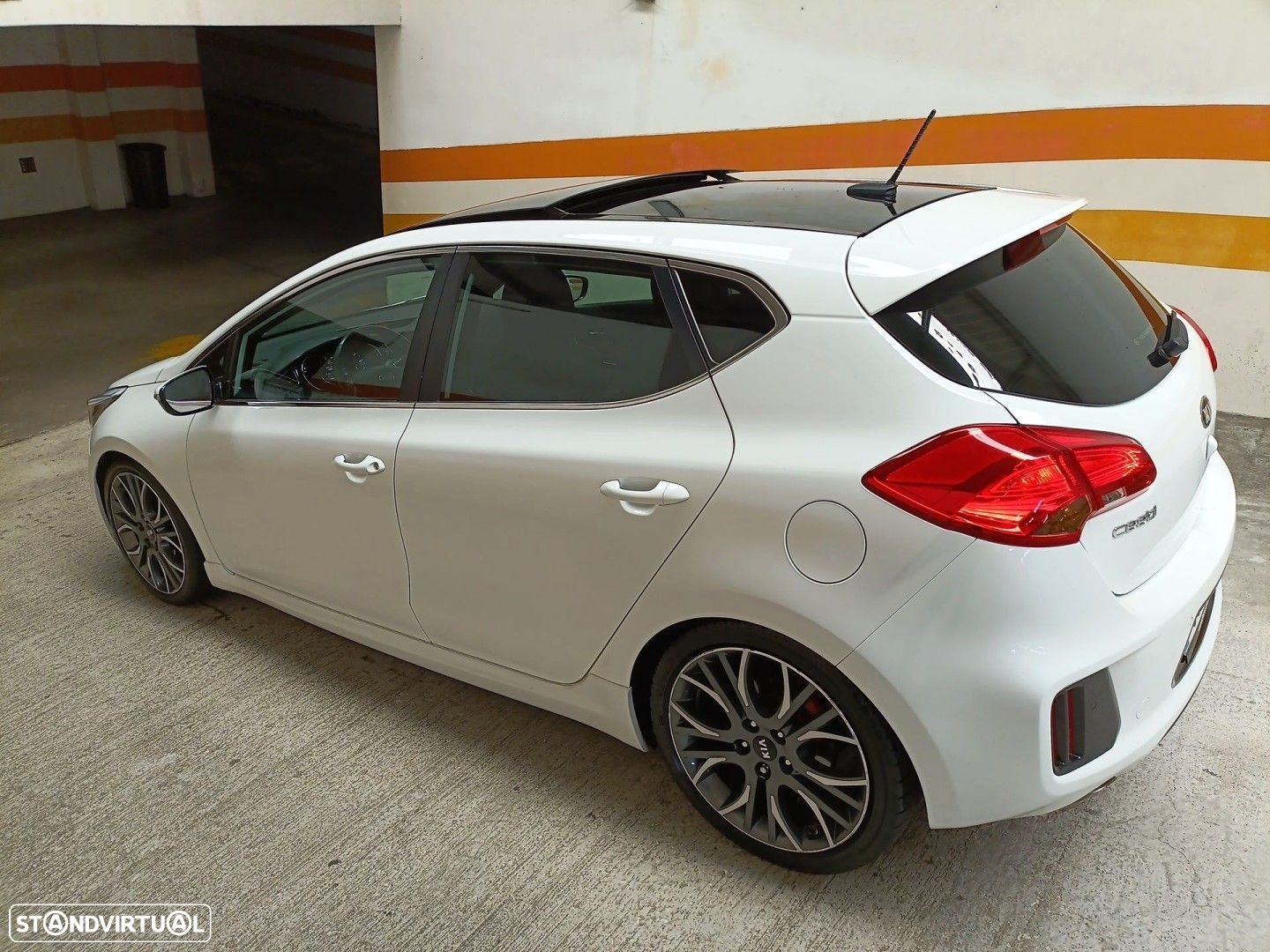Kia Ceed 1.6 T-GDI GT TOP - 18