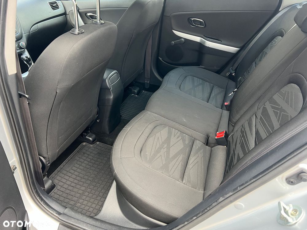 Kia Ceed 1.6 CRDi Smart - 9