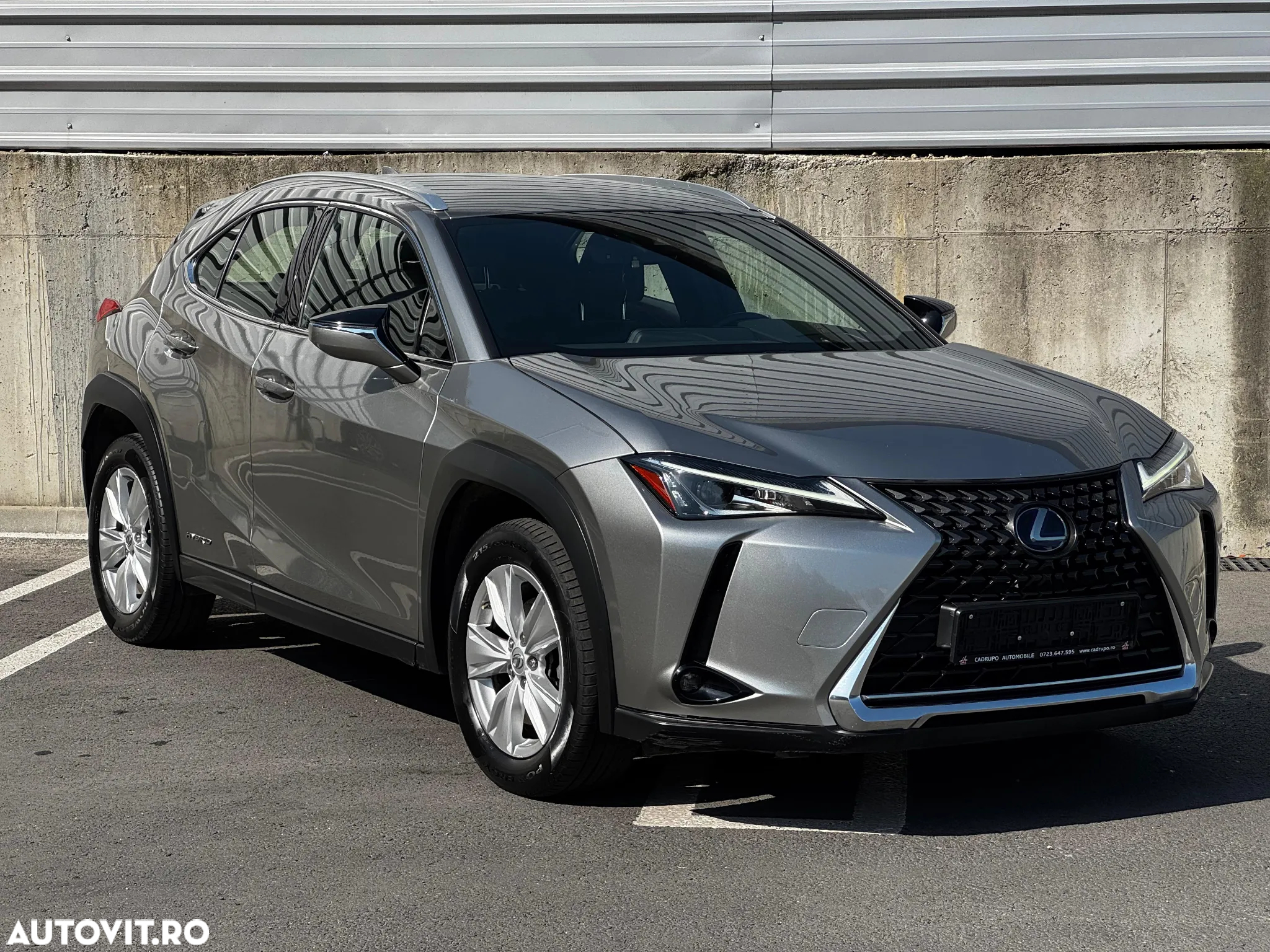Lexus UX 250h 2.0L HEV 20H- (178 HP) 4X2 CVT Business - 16
