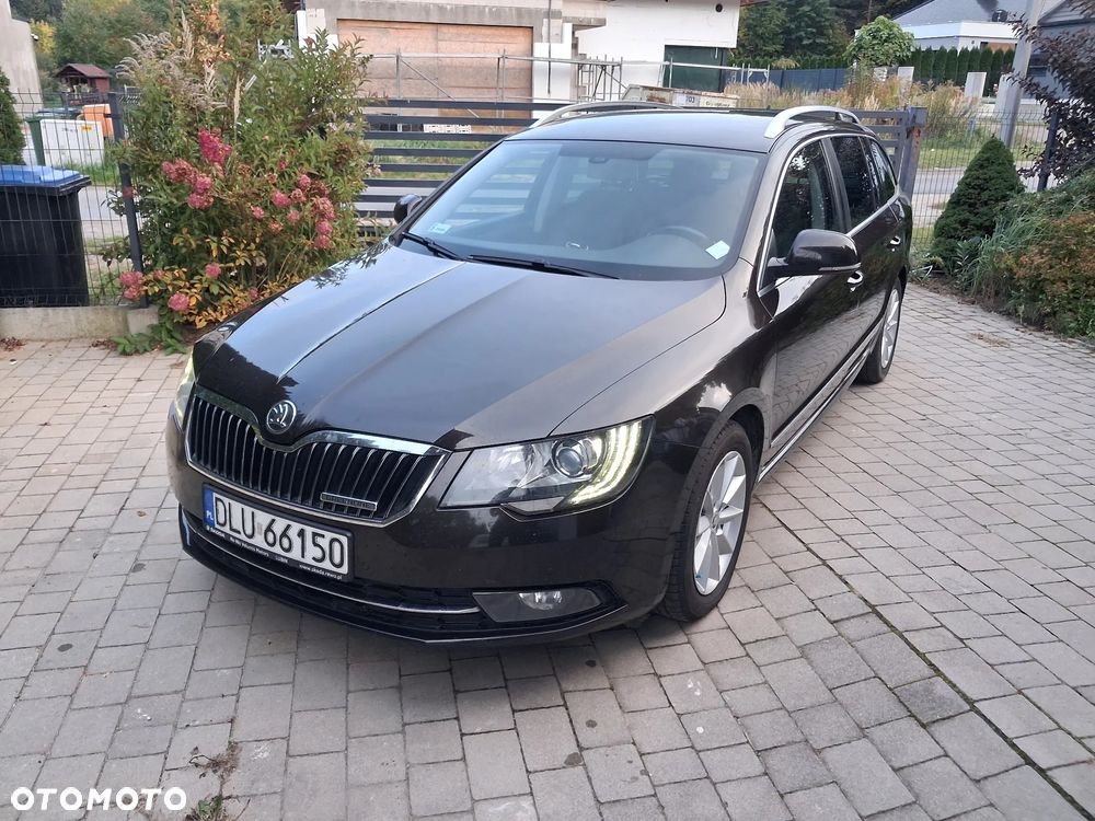 Skoda Superb 2014 photo 5
