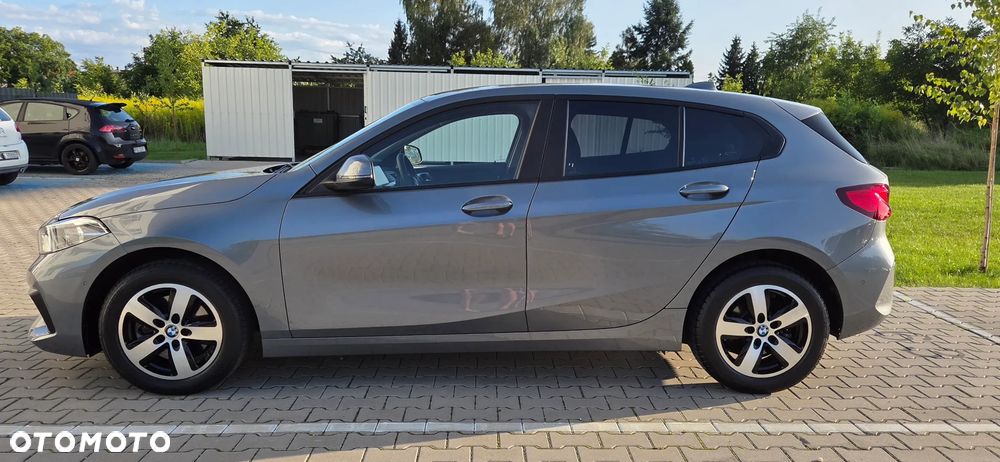 BMW Seria 1 118I 2024 photo 3