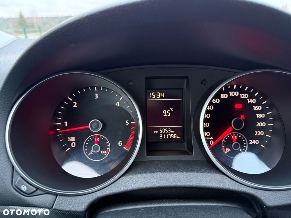 Volkswagen Golf 1.6 TDI Trendline - 6