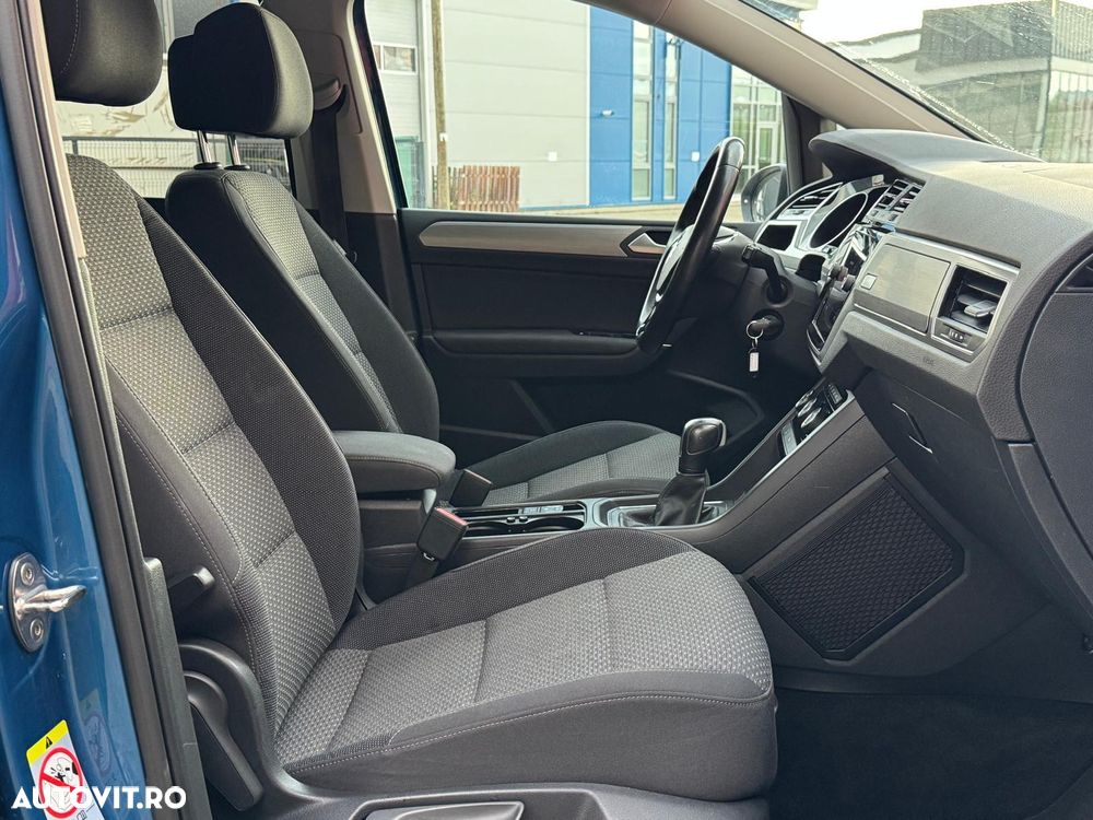 Volkswagen Touran 2.0 TDI DSG Comfortline - 18