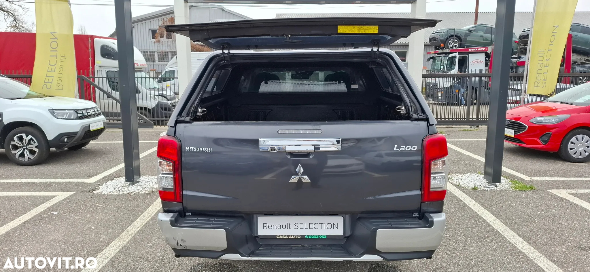 Mitsubishi L200 Double Cab 2.2 DI-D A/T Instyle - 15