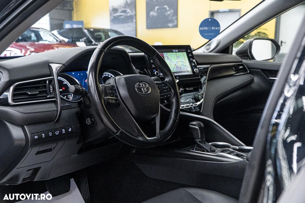 Toyota Camry 2.5 Exclusive - 7