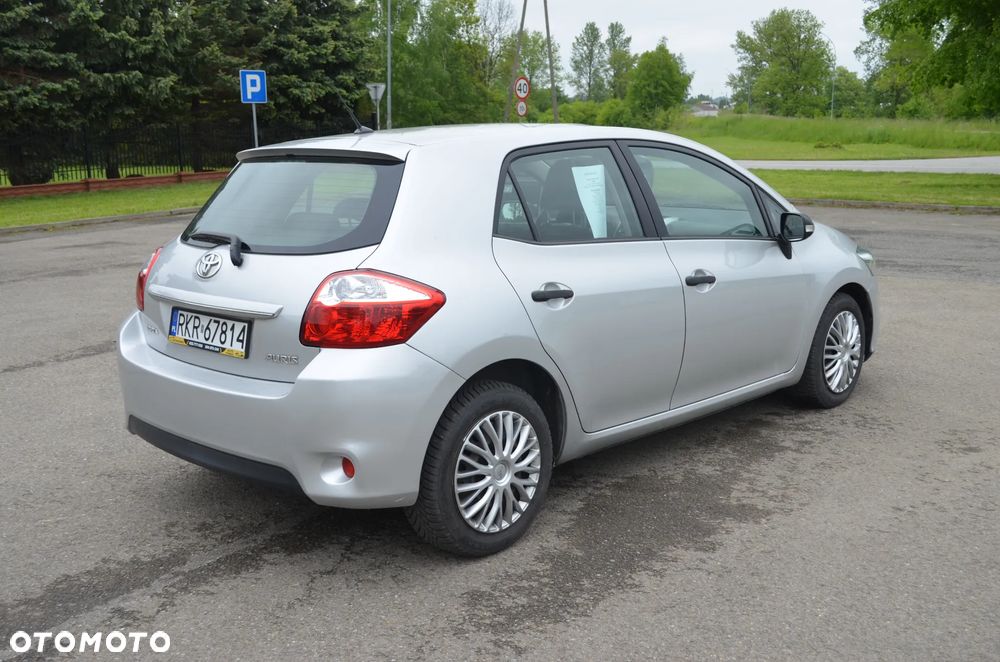 Toyota Auris 1.6 2010 - 4