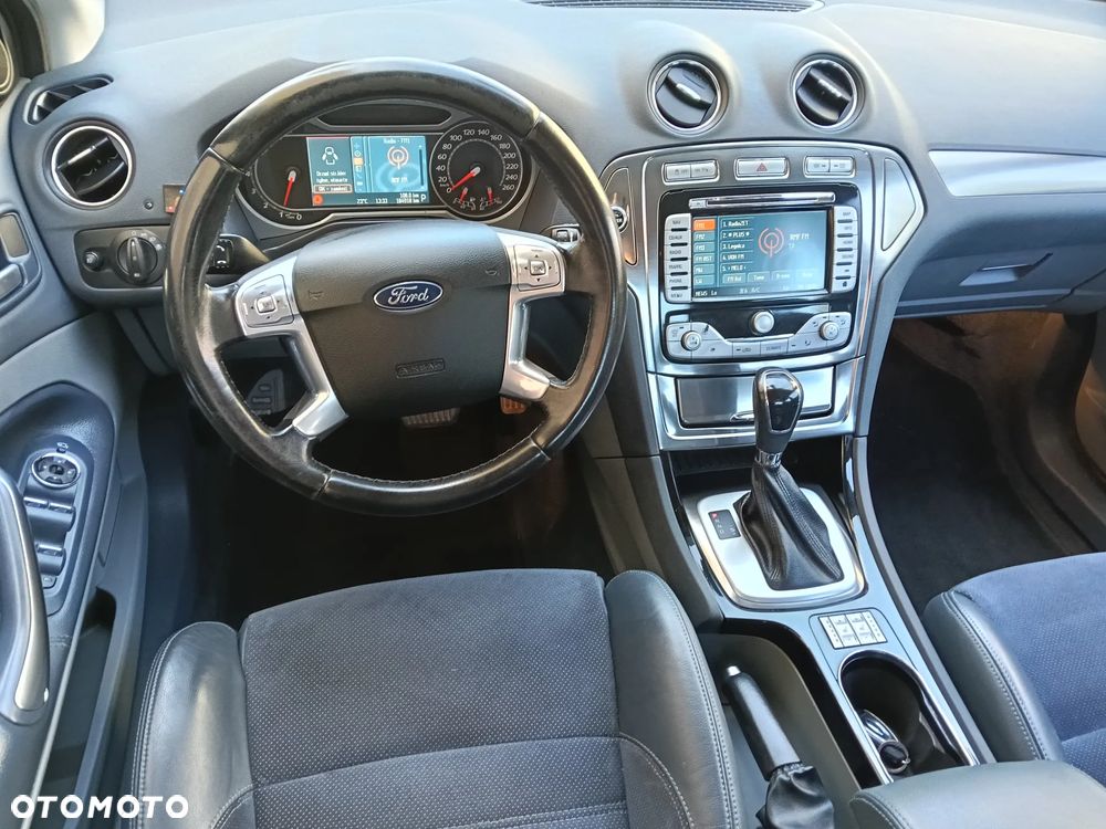 Ford Mondeo - 8