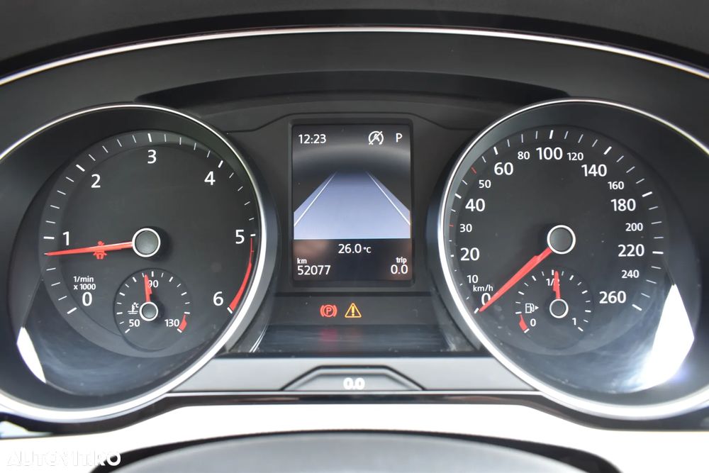 Volkswagen Passat Variant 2.0 TDI 4Mot DSG Highline - 40