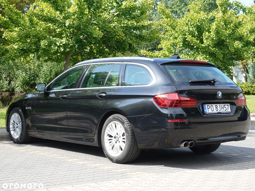 BMW Seria 5 525d Touring Luxury Line - 3