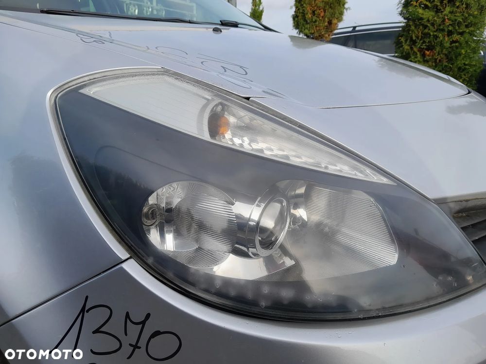 RENAULT CLIO III LAMPA REFLEKTOR  PRAWA PRZEDNIA PRAWY PRZÓD - 2