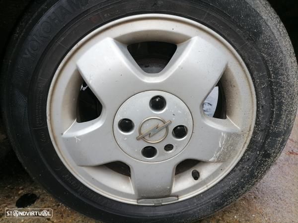 Para Peças Opel Corsa C (X01) - 10