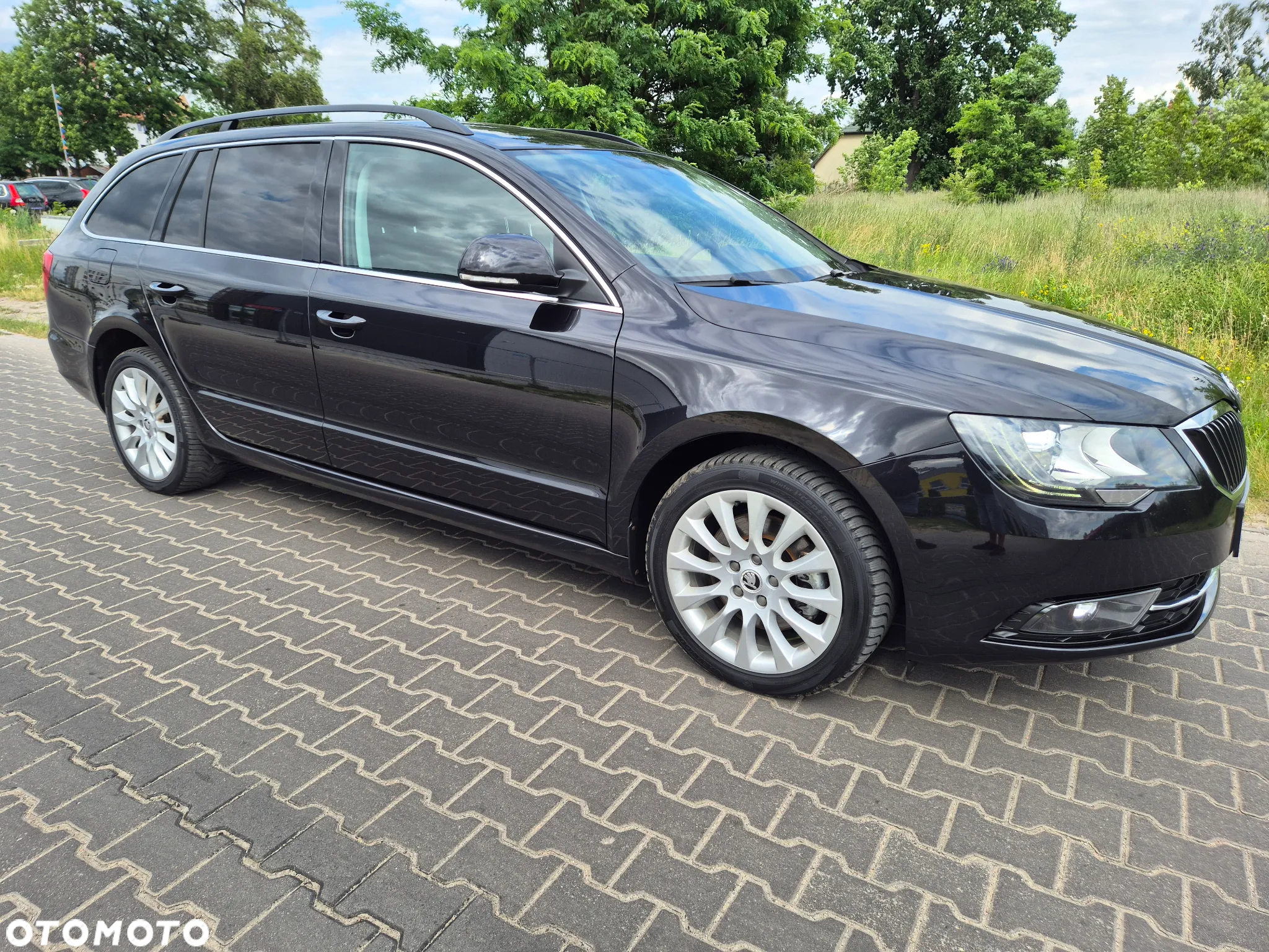 Skoda Superb 2.0 TDI DSG Exclusive - 6