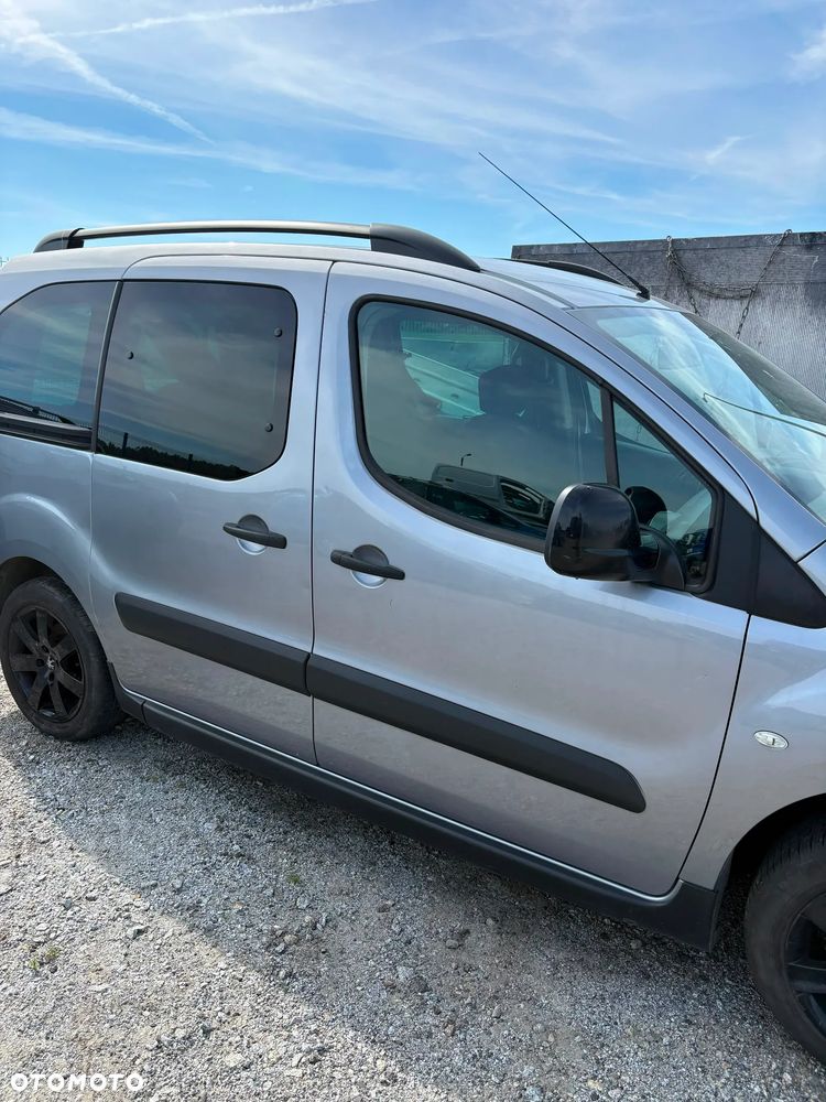 DRZWI PRZEDNIE PRAWE CITROEN BERLINGO/PARTNER II/III KCAC - 2