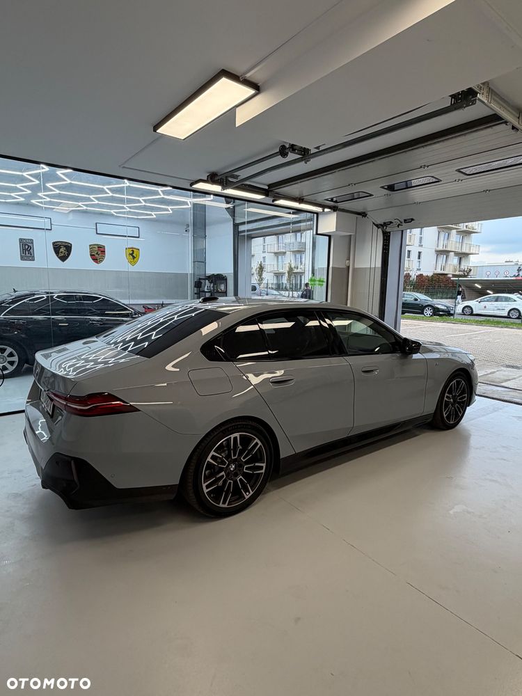 BMW Seria 5 520i mHEV M Sport Edition - 1