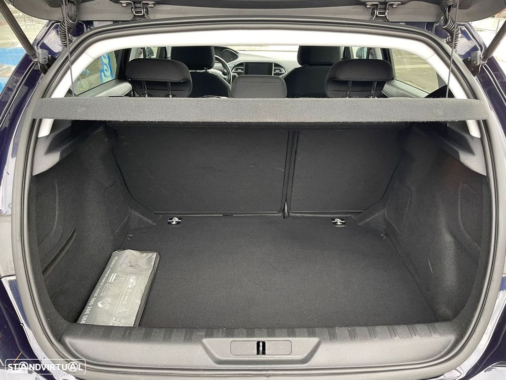 Peugeot 308 1.2 PureTech Style - 15