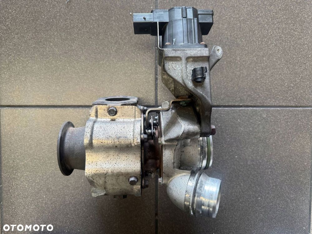 TURBOSPRĘŻARKA BMW 2.0D 49135-05885 7808477 - 2
