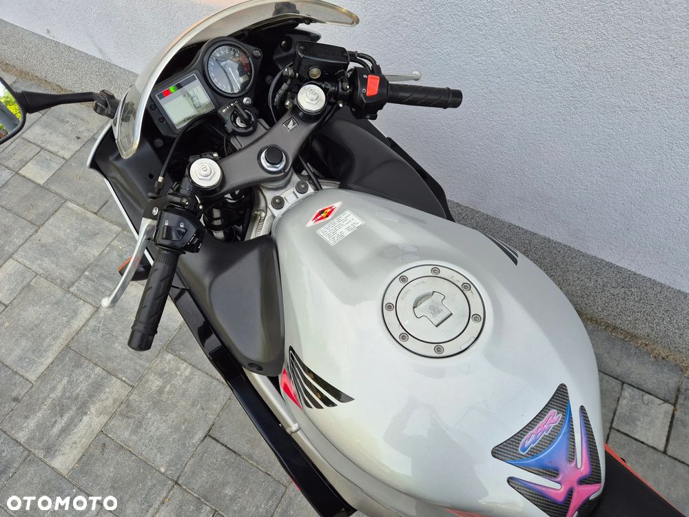 Honda CBR - 5