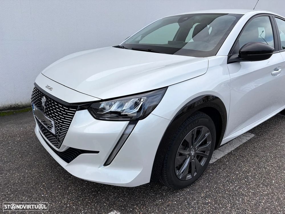 Peugeot e-208 50 kWh Active Pack - 11
