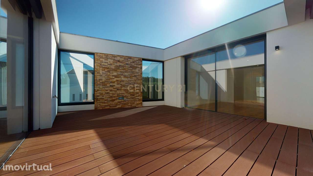 Moradia T4 de luxo na Madalena – 2.ª linha de mar - Grande imagem: 2/28